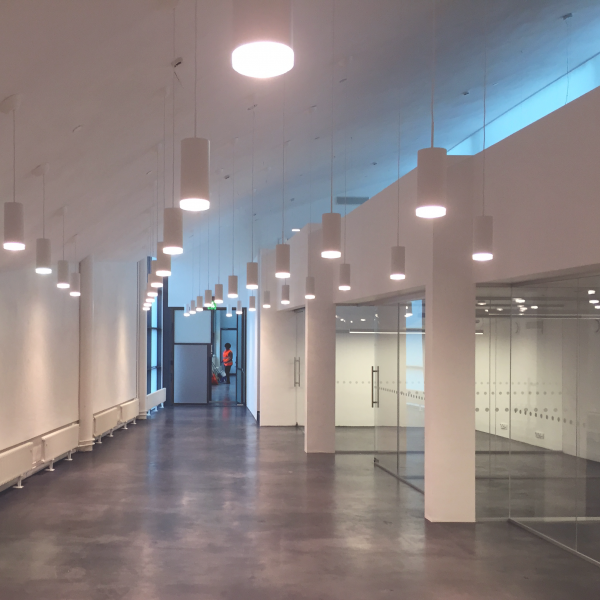 Kiasma_kirjasto
